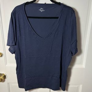J. Crew 3X navy vintage cotton vneck tshirt